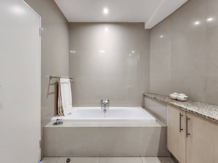 3 Bedroom Property for Sale in Mouille Point Western Cape